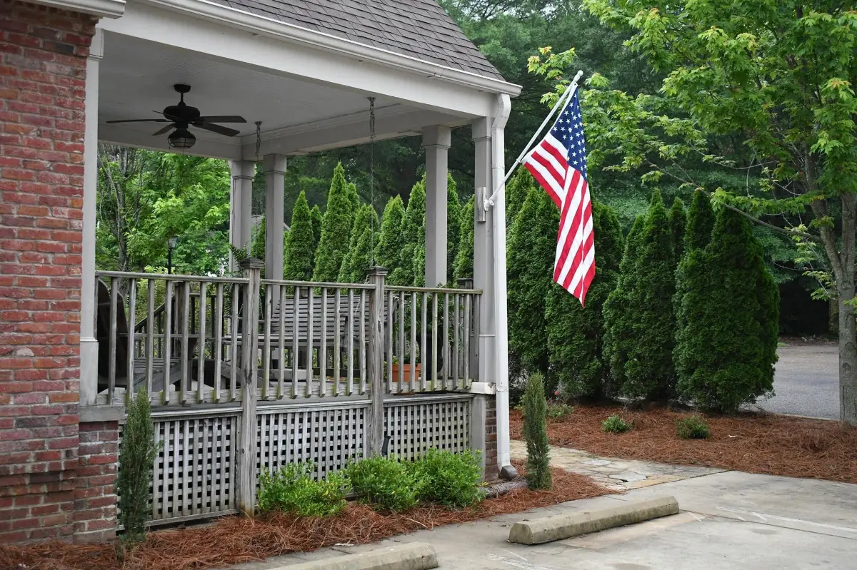 Burch Realty Office in Hernando with American Flag