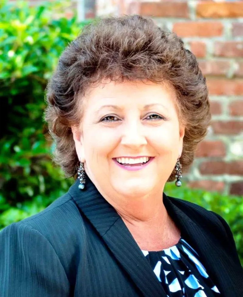 Agent Terry Thomas Burch Realty Group